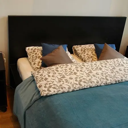 Umbrella Guest Rooms-3